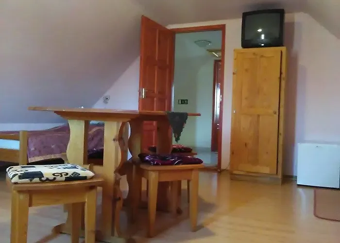 Barlang Vendeghaz Pensión *